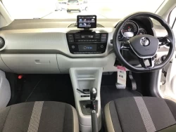 VOLKSWAGEN UP 3