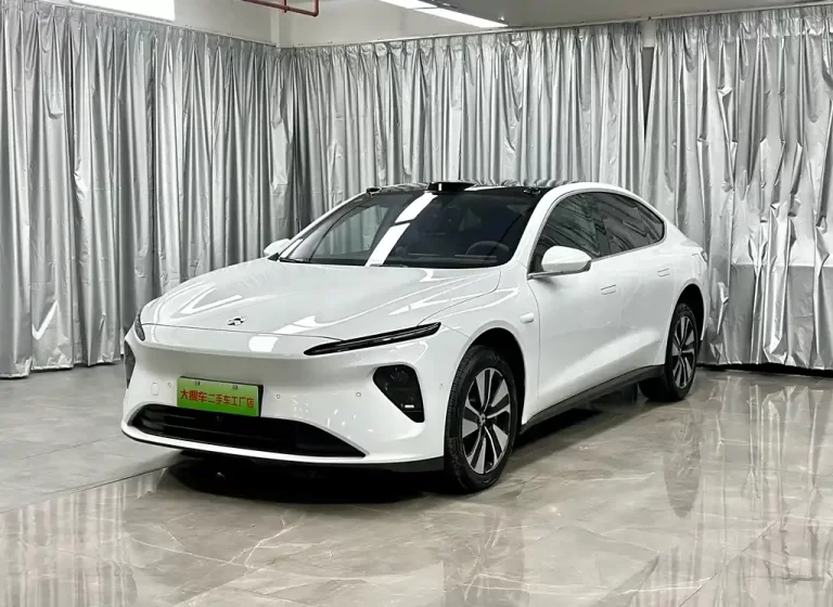 NIO ET7