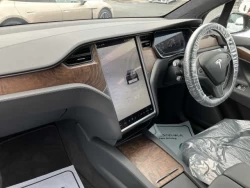 TESLA MODEL X 3