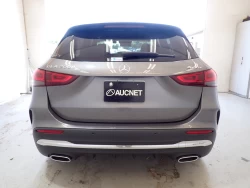 MERCEDES BENZ GLA CLASS 4