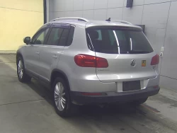 VOLKSWAGEN TIGUAN 3