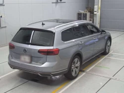 VOLKSWAGEN PSSAT ALLTRACK 1