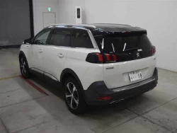 PEUGEOT 5008 2