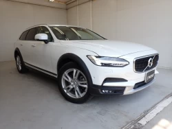 VOLVO V90 2