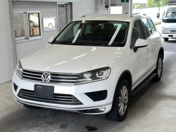 VOLKSWAGEN TOUAREG 0