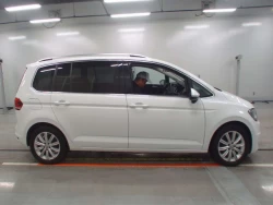 VOLKSWAGEN GOLF TOURAN 4