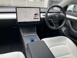 TESLA MODEL 3 5