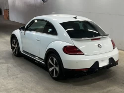 VOLKSWAGEN THE BEETLE 2