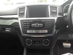 MERCEDES BENZ ML CLASS 8