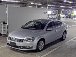 VOLKSWAGEN PASSAT 1