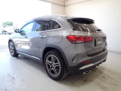 MERCEDES BENZ GLA CLASS 3