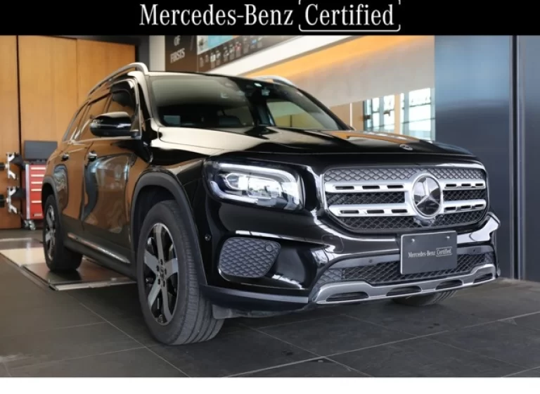 MERCEDES BENZ GLB