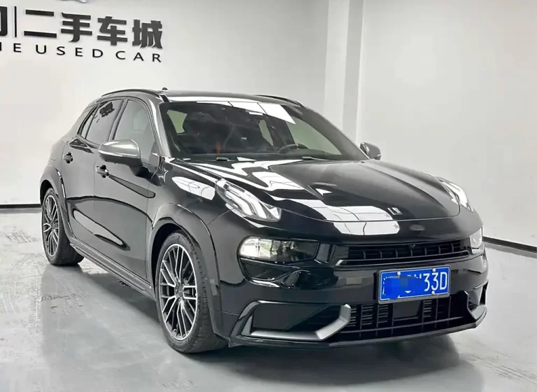 LYNK&CO 02 HATCHBACK