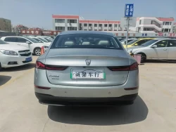 ROEWE D7 5