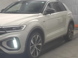 VOLKSWAGEN T-ROC 2