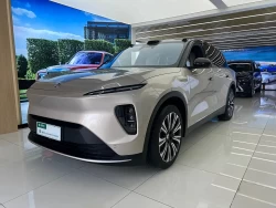 NIO ES8 2