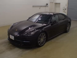 PORSCHE PANAMERA 1