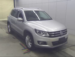 VOLKSWAGEN TIGUAN 0