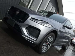 JAGUAR F-PACE 1