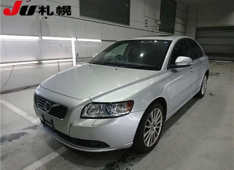 VOLVO S40